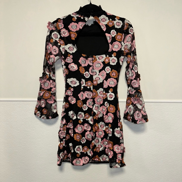 French Connection Lace Astrida 3D Embroidered Floral Mod XS Eur Black Size 4 US - Picture 11 of 16